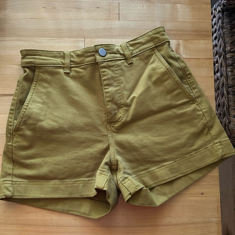 Everlane high waist mustard yellow shorts size 4, 3” inseam